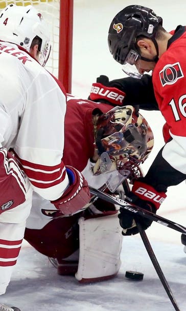 Senators score in a flurry, rout Coyotes
